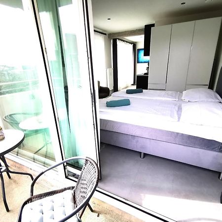 Hh 03 By Rockchair - Superhost Status - Modernes Apartment Mit Sonnigem Balkon & Premium Boxspringbetten In Winterhude - Hamburg Top Geheimtipp ภายนอก รูปภาพ