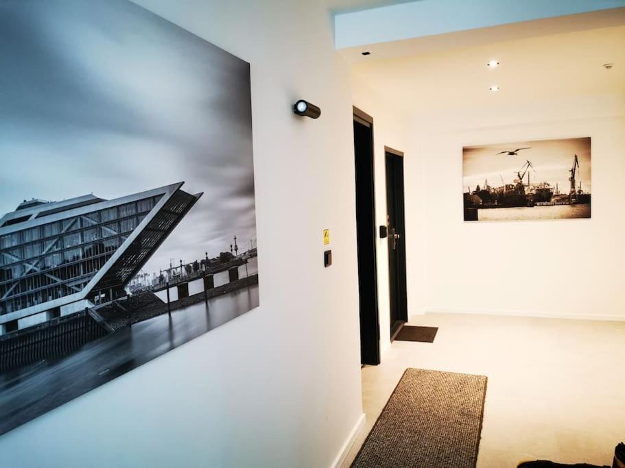 Hh 03 By Rockchair - Superhost Status - Modernes Apartment Mit Sonnigem Balkon & Premium Boxspringbetten In Winterhude - Hamburg Top Geheimtipp ภายนอก รูปภาพ