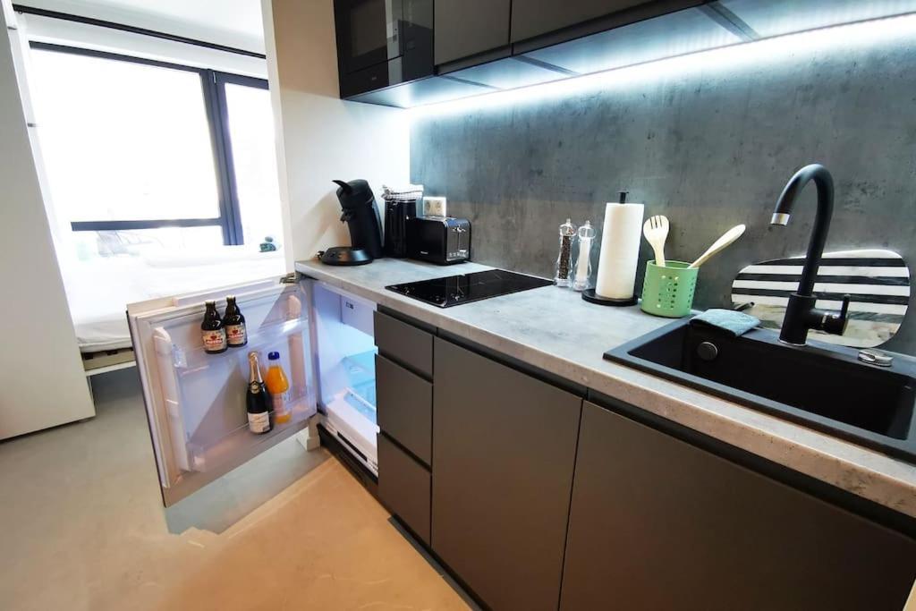 Hh 03 By Rockchair - Superhost Status - Modernes Apartment Mit Sonnigem Balkon & Premium Boxspringbetten In Winterhude - Hamburg Top Geheimtipp ภายนอก รูปภาพ