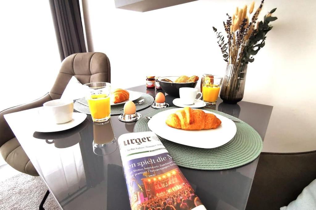 Hh 03 By Rockchair - Superhost Status - Modernes Apartment Mit Sonnigem Balkon & Premium Boxspringbetten In Winterhude - Hamburg Top Geheimtipp ภายนอก รูปภาพ